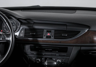 Подержанный автомобиль Audi A6 Sedan 2012 года (13 фото)