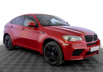 Подержанный автомобиль BMW X6 M 2011 года (2 фото)