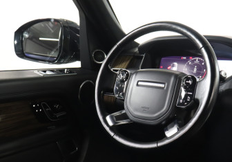 Подержанный автомобиль Land Rover Range Rover 2018 года (15 фото)