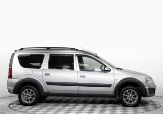 Подержанный автомобиль LADA (ВАЗ) Largus Wagon 2019 года (4 фото)