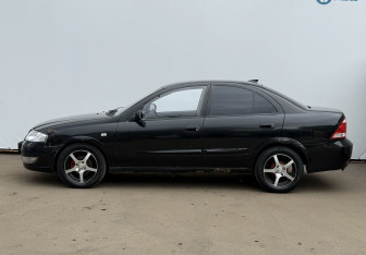 Подержанный автомобиль Nissan Almera Classic 2007 года (8 фото)
