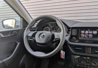 Подержанный автомобиль Skoda Rapid Liftback 2021 года (27 фото)