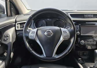 Подержанный автомобиль Nissan Qashqai 2016 года (12 фото)