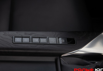 Подержанный автомобиль Lexus LX 2024 года (29 фото)
