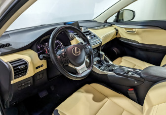 Подержанный автомобиль Lexus NX 2016 года (16 фото)