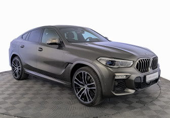 Подержанный автомобиль BMW X6 2020 года (3 фото)