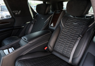 Подержанный автомобиль Cadillac Escalade Suv 2022 года (14 фото)