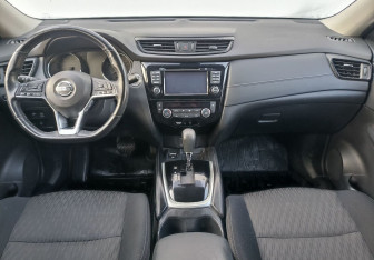 Подержанный автомобиль Nissan X-Trail 2019 года (12 фото)