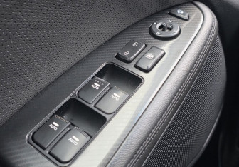 Подержанный автомобиль Kia Optima Sedan 2012 года (15 фото)