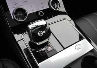 Подержанный автомобиль Land Rover Range Rover Velar 2020 года (14 фото)