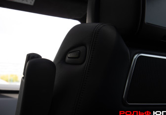 Подержанный автомобиль Land Rover Range Rover 2014 года (21 фото)