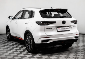 Подержанный автомобиль Changan UNI-S 2024 года (7 фото)