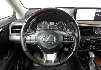 Подержанный автомобиль Lexus RX 2016 года (22 фото)