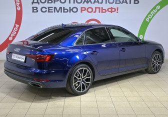 Подержанный автомобиль Audi A4 Sedan 2019 года (4 фото)