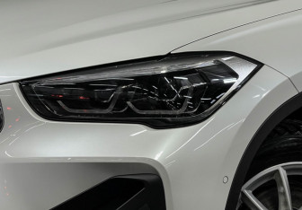 Подержанный автомобиль BMW X1 2020 года (8 фото)