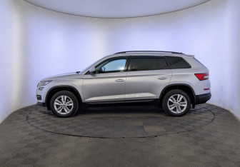 Подержанный автомобиль Skoda Kodiaq 2019 года (8 фото)