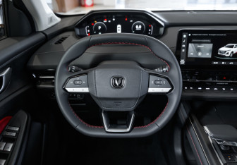 Новый Changan UNI-S 2025 (18 фото)