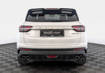 Подержанный автомобиль Geely Coolray 2023 года (6 фото)