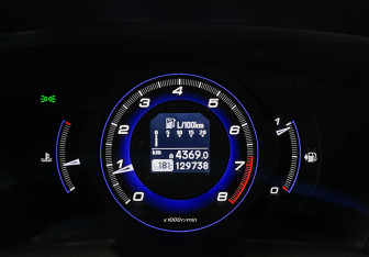 Подержанный автомобиль Honda Civic Hatchback 2008 года (11 фото)