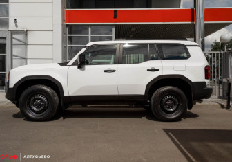 Новый Toyota Land Cruiser Prado 2024 (5 фото)