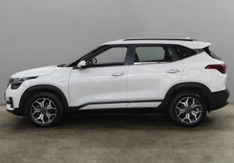 Подержанный автомобиль Kia Seltos 2020 года (8 фото)
