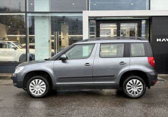 Подержанный автомобиль Skoda Yeti 2014 года (8 фото)