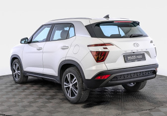 Подержанный автомобиль Hyundai Creta 2021 года (7 фото)