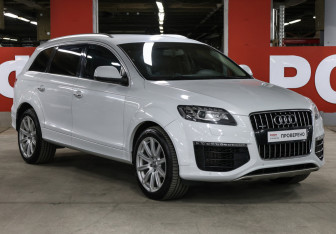 Подержанный автомобиль Audi Q7 2014 года (3 фото)