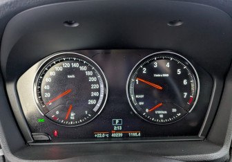 Подержанный автомобиль BMW X1 2018 года (15 фото)