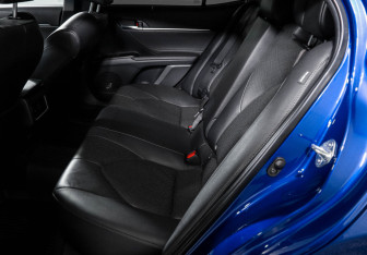 Подержанный автомобиль Toyota Camry Sedan 2021 года (10 фото)
