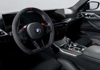 Подержанный автомобиль BMW M4 Coupe 2024 года (14 фото)