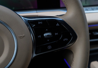 Подержанный автомобиль Voyah Free 2023 года (26 фото)