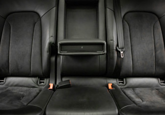 Подержанный автомобиль Audi Q7 2008 года (34 фото)