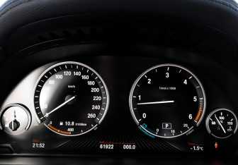 Подержанный автомобиль BMW X6 2018 года (16 фото)