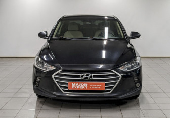 Подержанный автомобиль Hyundai Elantra Sedan 2017 года (2 фото)