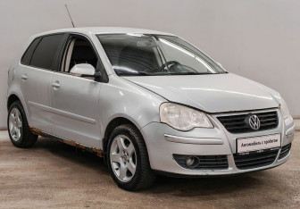Подержанный автомобиль Volkswagen Polo Hatchback 2008 года (3 фото)