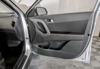 Подержанный автомобиль Hyundai Creta 2019 года (22 фото)