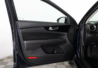 Подержанный автомобиль Kia Cerato Sedan 2020 года (19 фото)