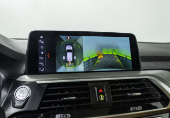 Подержанный автомобиль BMW X3 2019 года (19 фото)