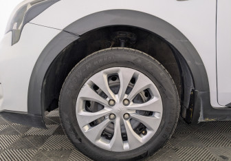 Подержанный автомобиль Kia Rio Hatchback 2021 года (11 фото)