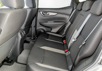 Подержанный автомобиль Nissan Qashqai 2022 года (12 фото)