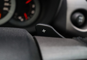 Подержанный автомобиль Toyota RAV4 2012 года (20 фото)