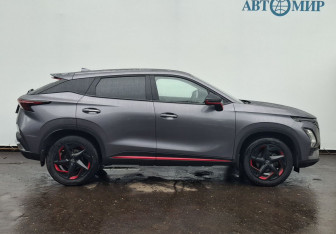 Подержанный автомобиль Omoda C5 2023 года (4 фото)