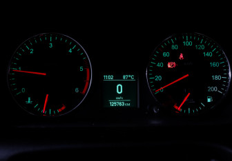 Подержанный автомобиль УАЗ Patriot 2016 года (9 фото)