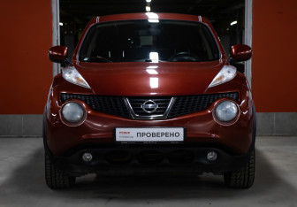 Подержанный автомобиль Nissan Juke 2013 года (2 фото)