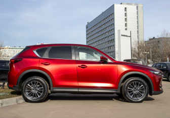 Подержанный автомобиль Mazda CX-5 2019 года (3 фото)