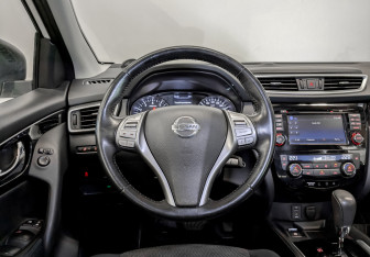 Подержанный автомобиль Nissan Qashqai 2018 года (20 фото)