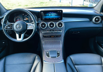 Подержанный автомобиль Mercedes-Benz GLC Coupe 2020 года (12 фото)
