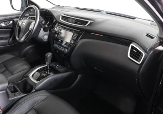 Подержанный автомобиль Nissan Qashqai 2018 года (10 фото)