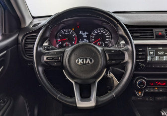 Подержанный автомобиль Kia Rio Sedan 2020 года (22 фото)